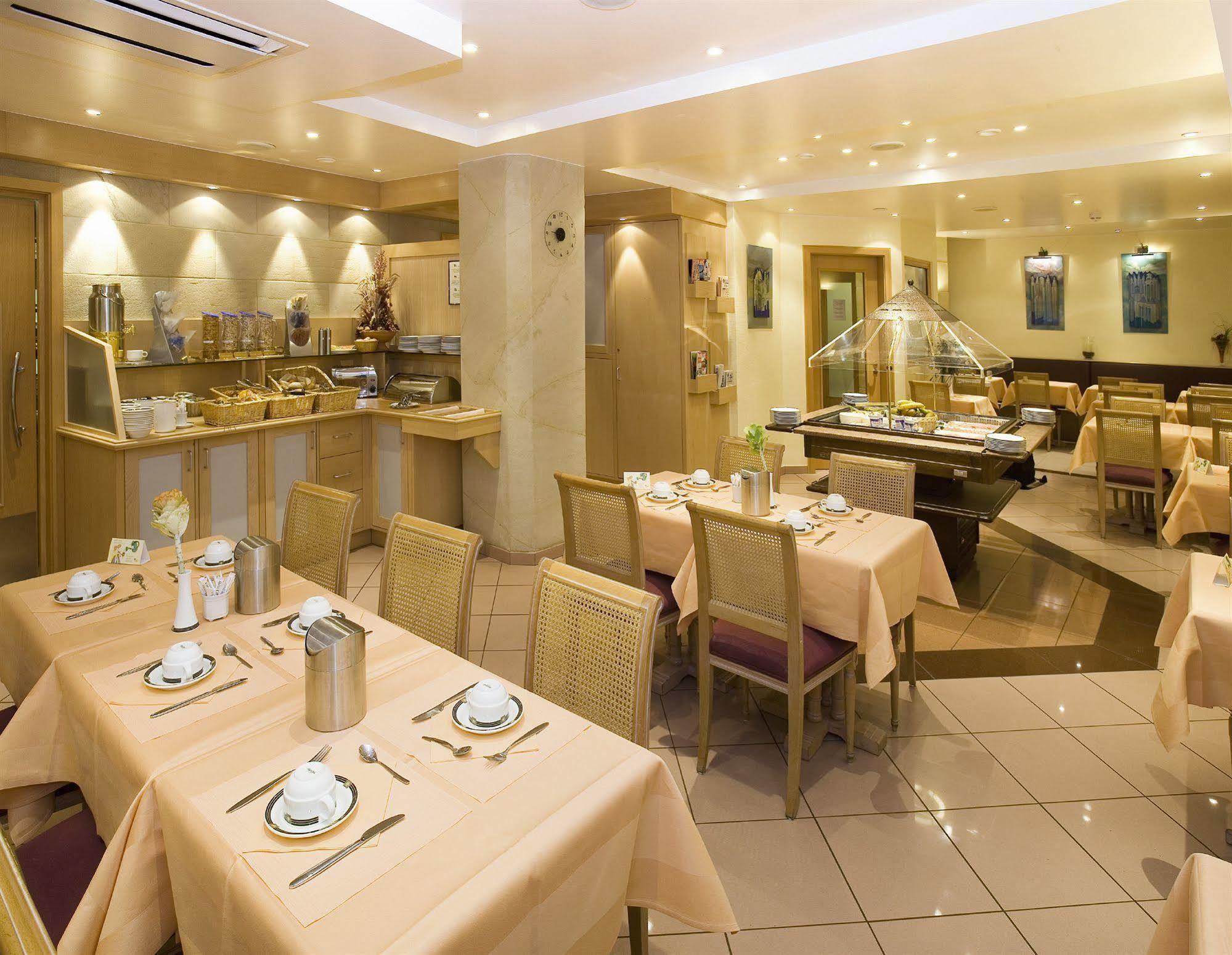 City Hotel 3* Luxembourg