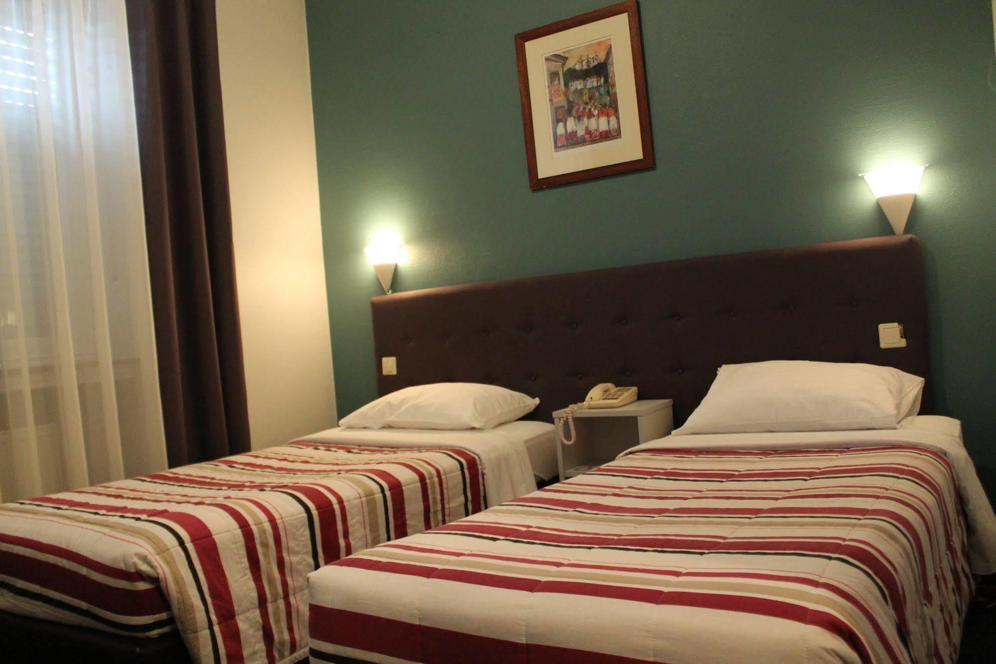 Hotel Yasha 3*