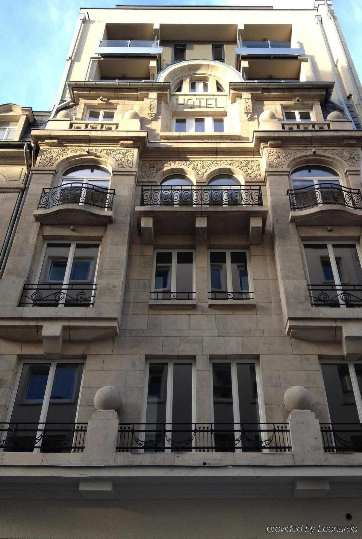 Hotel Grey