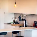 Modern Style Studio With Balcony, Smart TV, Business&Leisure