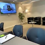City Hotel