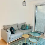 New&Large 1 bedroom in Center- terrace&parking