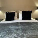 Luxury 2Bed 100M2 Apartment City Centre With Terrace