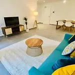 Brand New 2 Bedrooms With Parking And Terrace - 142-96