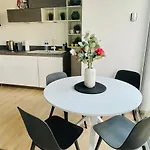 Brand New 1 Bedroom In City Center With Terrace - 4A