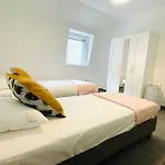 Penthouse With Garden And Parking In Center- Kpg