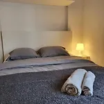Cosy Studio Near Trainstation