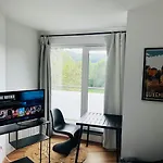 Cosy Room With Tv In Luxembourg City - Easy Parking-Bus And Forest