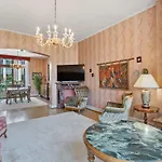 Baroque Style Townhome W Garden & Parking Id101