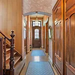 Baroque Style Townhome W Garden & Parking Id101