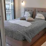 Luxury 1 Bedroom In Center With Terrace & Parking-51B