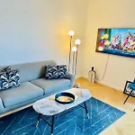 Luxury 1 Bedroom In Center With Terrace & Parking-51B