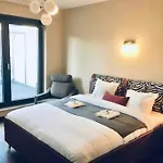 Large 2 Bedrooms In City Center With Terrace-9