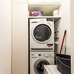 Beautiful Apartment In The City And Free Parking