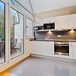 Chic 2Br Stay In Luxembourg With Free Parking