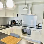Cosy One Bedroom Flat In Center With Terrace And Parking