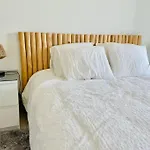 Cosy One Bedroom Flat In Center With Terrace And Parking