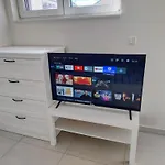 Elegant Room - Steps From Luxembourg Train Station