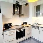Luxury One Bedroom Flat With Parking&Balcony-Cent2