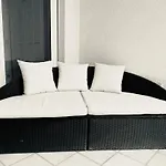 Luxury Penthouse Apartment With 3 Balconies -2 Bedrooms -Petrus View & Parking