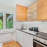 Bright 1Br Apt In Limpertsberg With Wifi & Kitchen