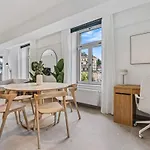 Clausen Serenity Cozy Apt