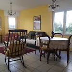 Quiet Peaceful 2Br Apartment With Parking In Kirchberg