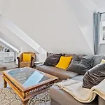 Stylish 1Br Apartment In Central Grund