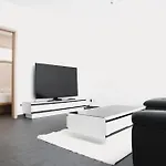 Modern & Bright 1Br Flat