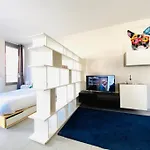 Studio In City Center With Private Terrace