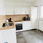 Large One Bedroom In Center With Terrace & Parking