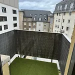 City & Tram Apartment