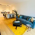 Charming Flat With Terrace & Parking