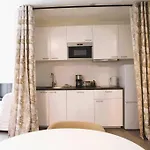 Lovely Studio Close To City