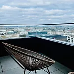 Elegant Sky Apartment With Spa
