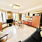 New 1 Bedroom Flat In City Center - Gar68