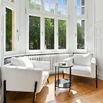 VIP Suite Apartment - 5 min walking center