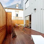 Vistay Apartments