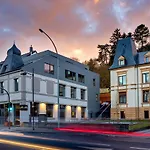 Vistay Apartments