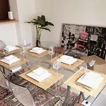 Modern 100M2 Flat 2Mn Walking From Train Station In City Center, Free Parking -2A