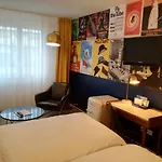 Hotel Empire