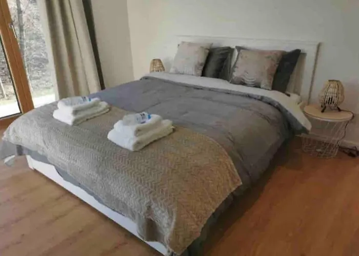 Luxembourg Business Flat. Terrace & Free Parking