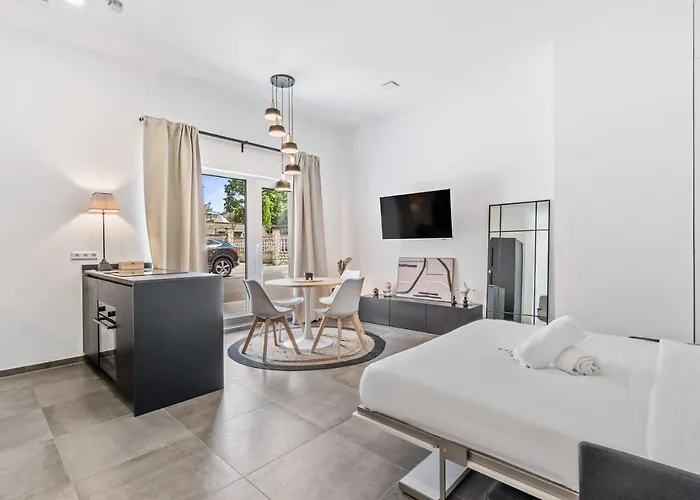 Stylish Designer Studio In Bonnevoie Id151