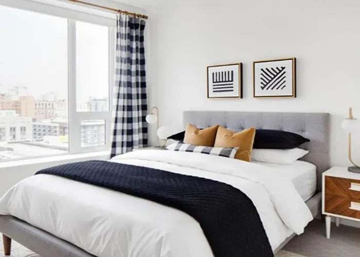 City Center Cosy Three Beds