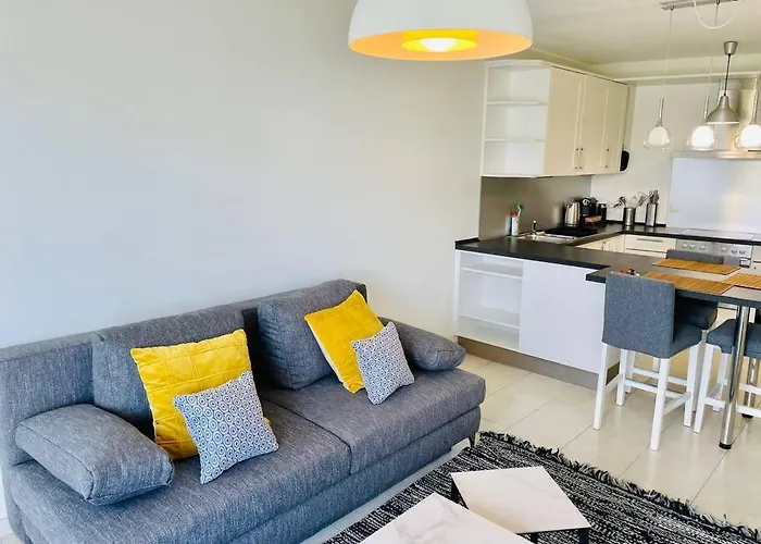 Cosy One Bedroom Flat In Center With Terrace And Parking
