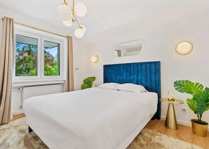 Bright 1Br Apt In Limpertsberg With Wifi & Kitchen