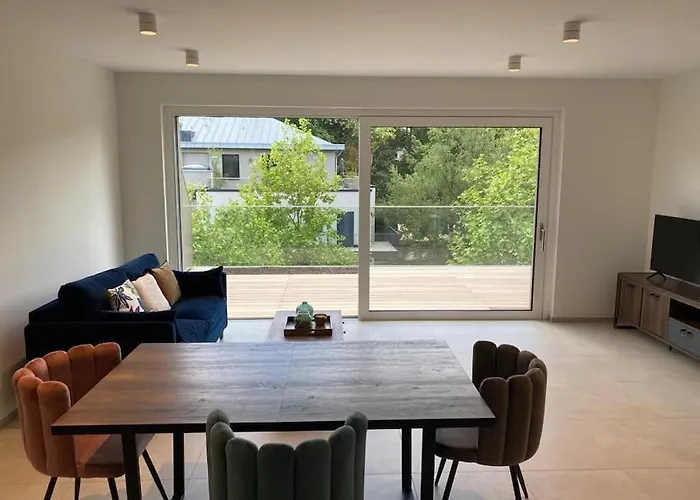 Peaceful City Center Apartment