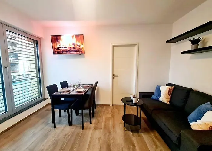 1 Bedroom With Parking-Cd6
