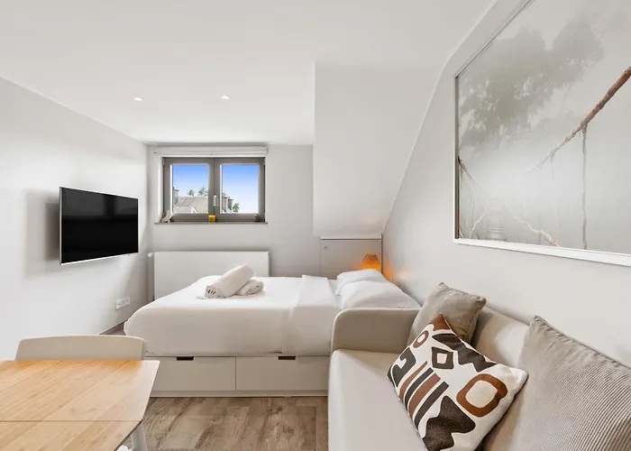 Modern Limpertsberg Studio Near City Center