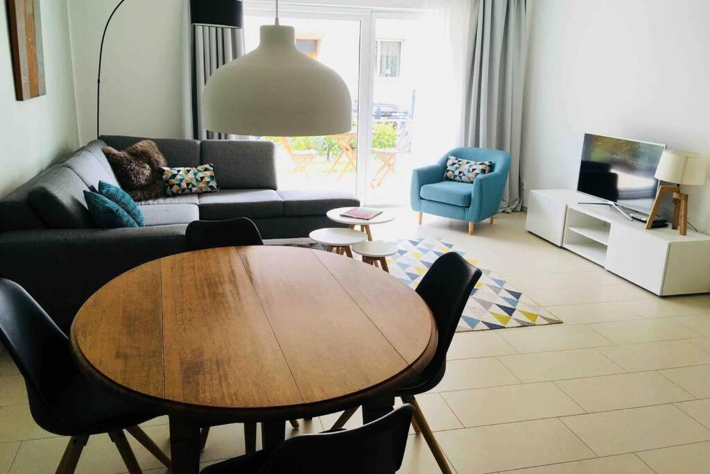 Appartement Large Family Retro Flat In Center- Large Terrace & Garden View, Free Parking Luxemburg